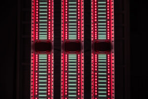 ETS MAX 7A LED Grow Light Optimized for Greenhouse Cannabis
